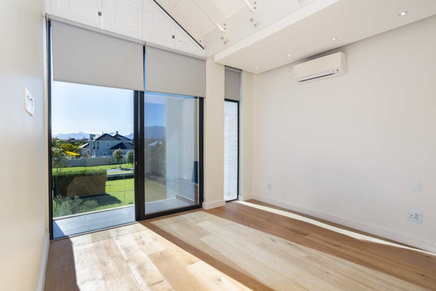 To Let 2 Bedroom Property for Rent in Val De Vie Estate Western Cape